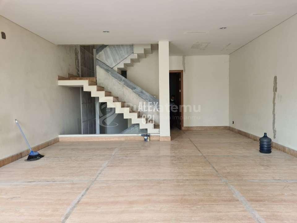 Jual rumah 2 lantai + swimming pool di dalamnya di Kemang, Bangka, Mampang, Jakarta Selatan
