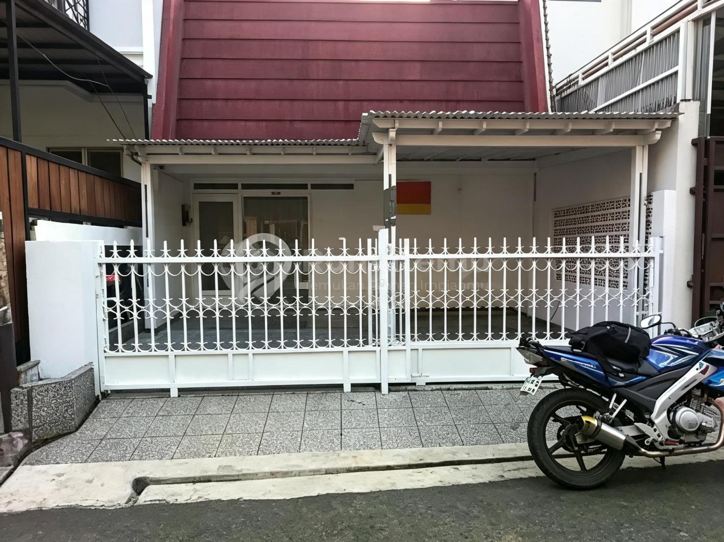 Rumah 1 Lantai diPinang Mas Pondok Indah Harga 5,2 Miliar