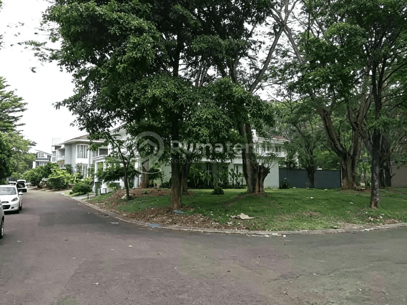 Kavling Kotak Bagus Hoek di The Green BSD CIty Tangerang Selatan
