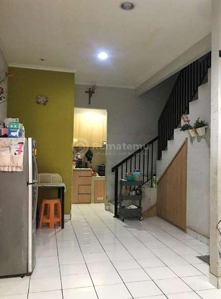 Dijual rumah Hadap selatan komplek di Duri Kosambi, Cengkareng, Jakarta Barat