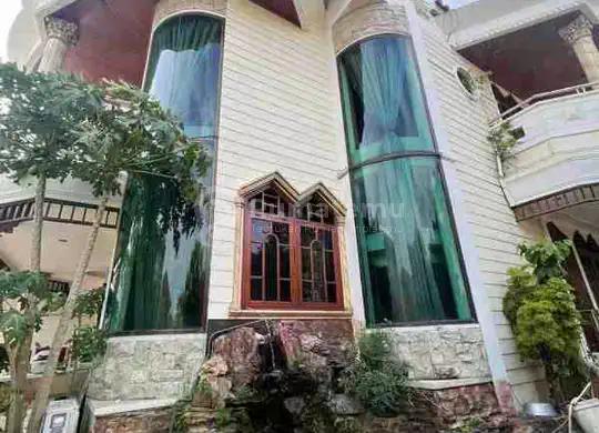 Rumah Citraland Surabaya SHM Luas 358m2
