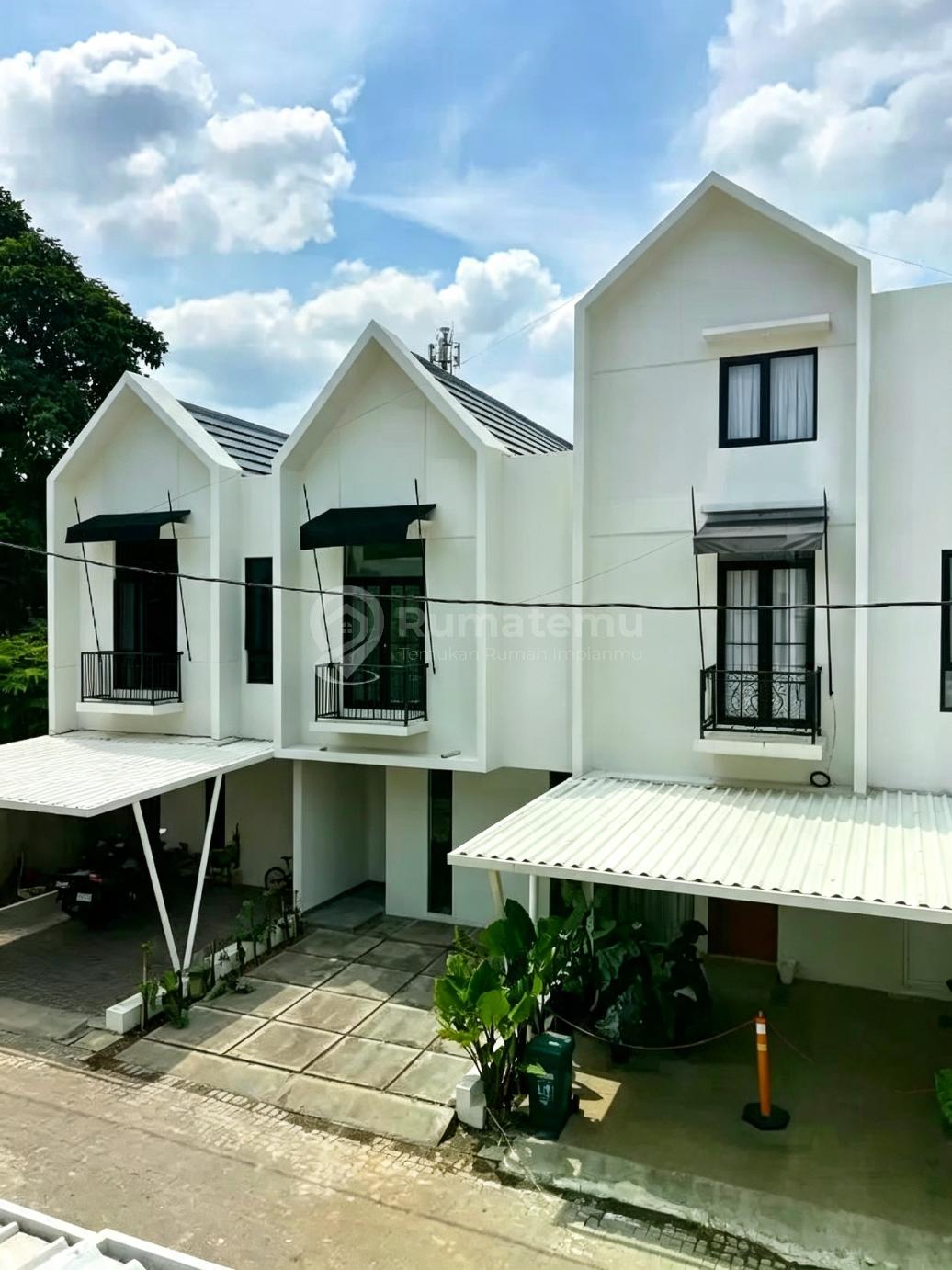 Jual CIREUNDEU, KECAMATAN CIPUTAT TIMUR, TANGERANG SELATAN, BANTEN