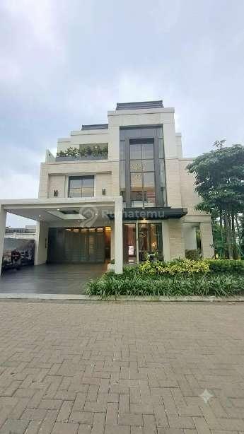 Unit Premium Rumah 3 lantai lebar 12 meter Cluster Terbaru Tresor BSD