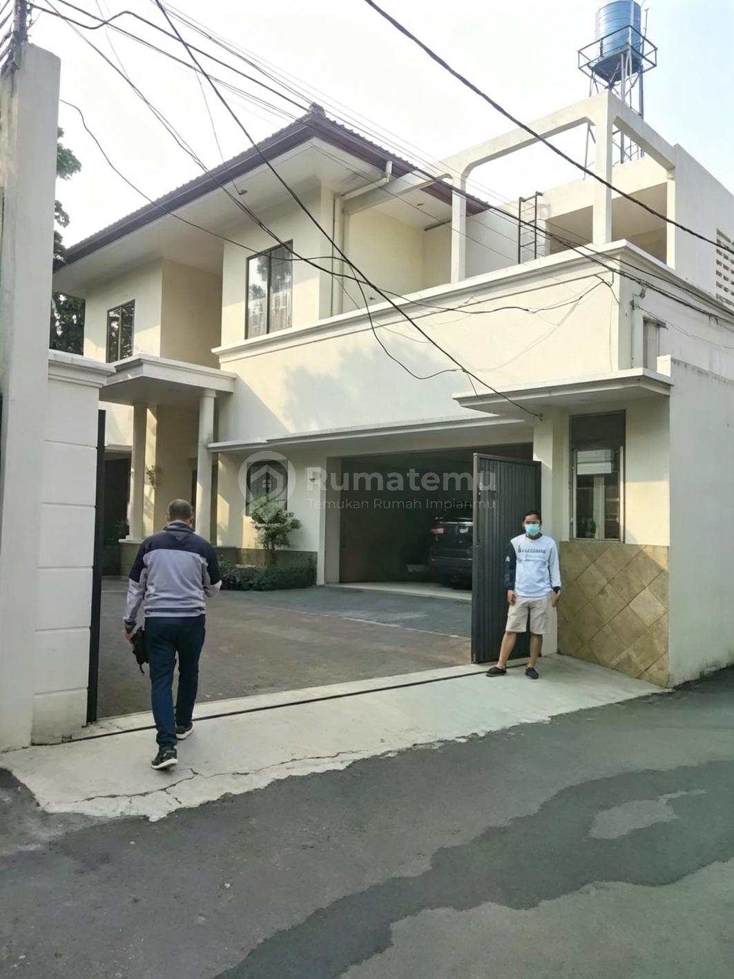 Dijual Rumah Siap Huni di Kemang Jakarta Selatan