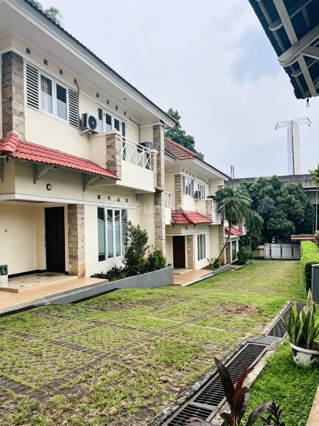 Disewakan komplek town house minimalis di Pangeran Antasari, Cipete Selatan, Ci