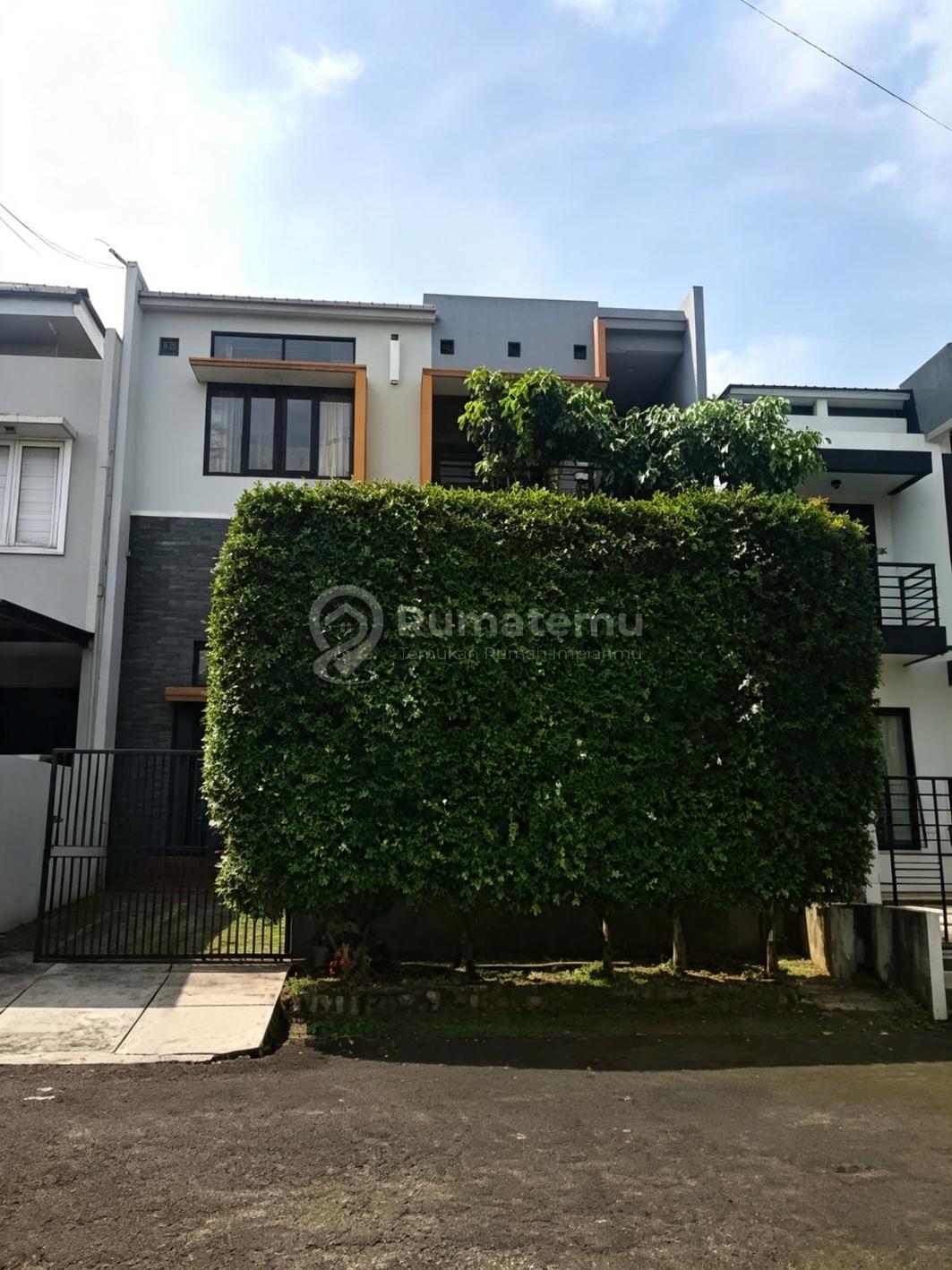 Dijual Cepat & Murah Rumah Bagus Cluster Nusaloka BSD