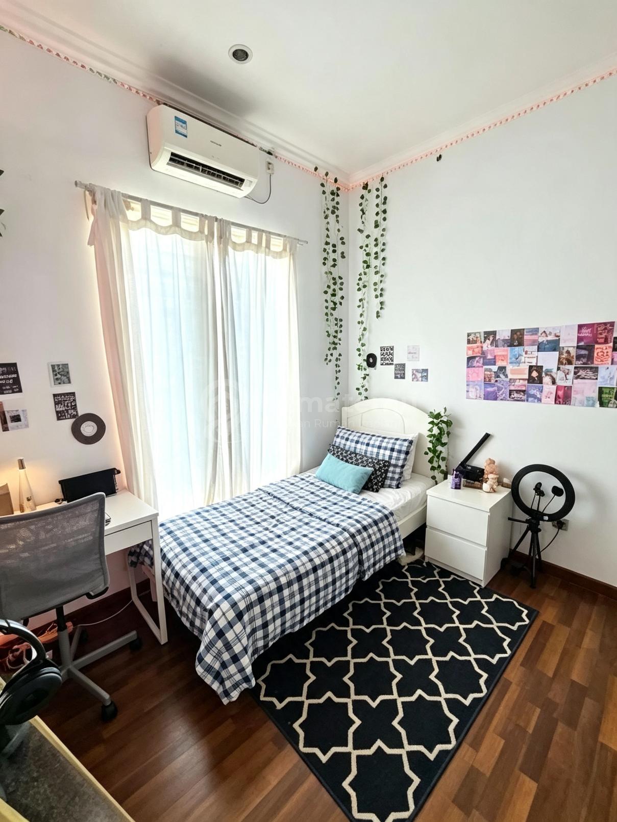 Dijual Rumah Kucica Bintaro Sektor 9, Tangerang