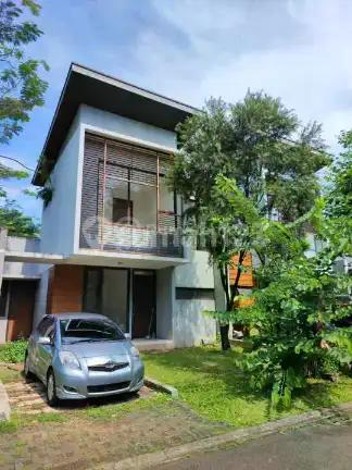 rumah 2 lantai di avani BSD City, cluster Divena, hadap utara, luas tanah 160 m2 bangunan 112 m2 harga 2,8M