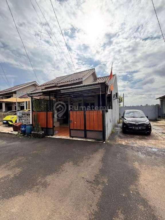 Dijual rumah take over siap huni, bebas banjir, aman, nyaman dan bebas biaya notaris 