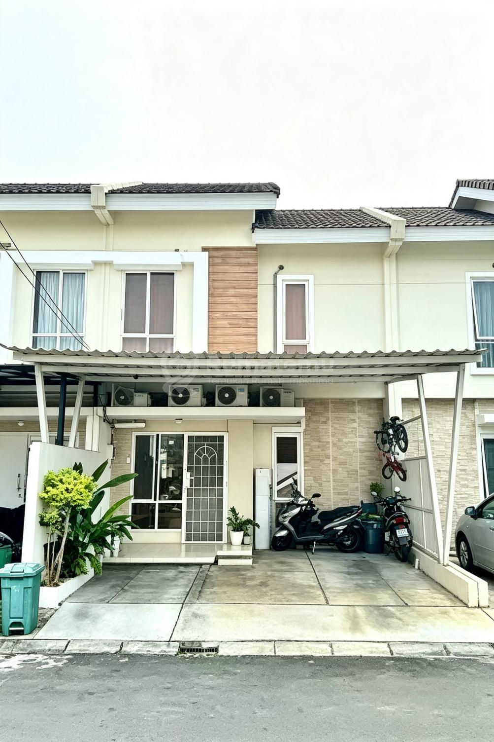 Rumah Paradise Serpong City, Tangsel Ada Attick Room, 4 Kamar Tidur