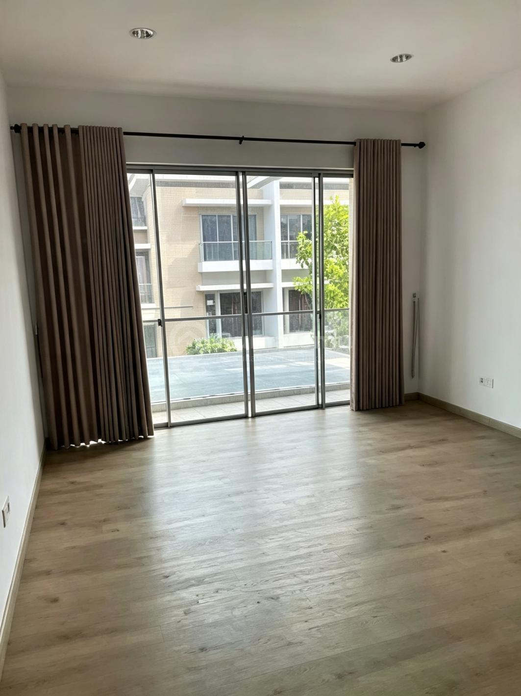 Rumah di Golf Island Cluster Violin