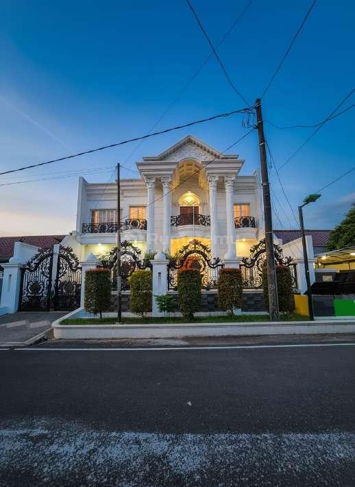 Dijual Rumah Mewah Dalam komplek Billymoon Di Pondok Kelapa Jakarta Timur 
