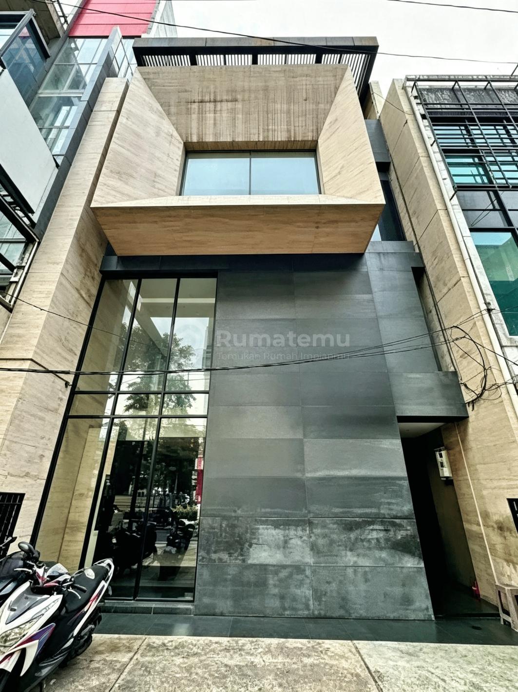 Dijual Gedung Komersial Kebayoran Baru, Jakarta Selatan