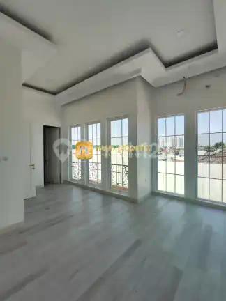 Rumah Mewah 3 Lantai Dalam Cluster di Kayu Putih Jakarta Timur