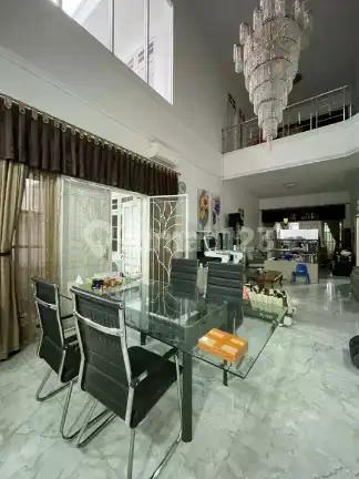 Dijual Rumah di Pondok Indah Kawasan Elite Jakarta Selatan