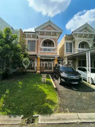 Rumah 2 Lantai Semi Furnish Strategis Siap Huni