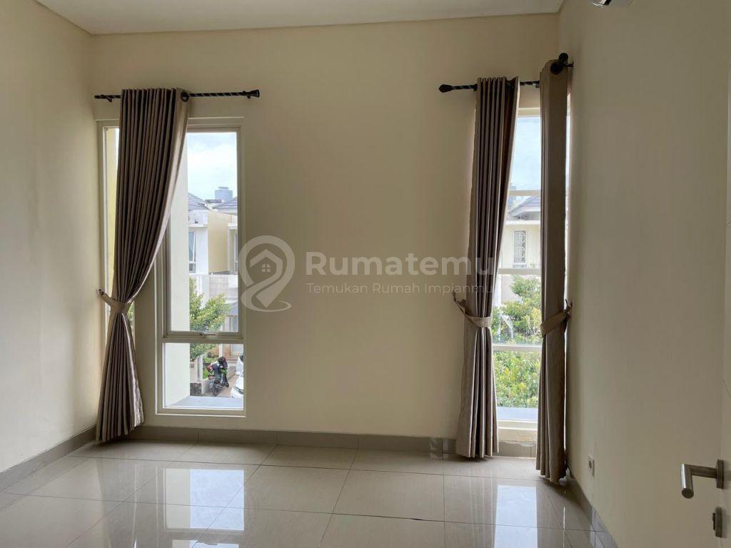 Rumah 2 Lantai Semi Furnished Gorden Lengkap Cluster Adara Bekasi