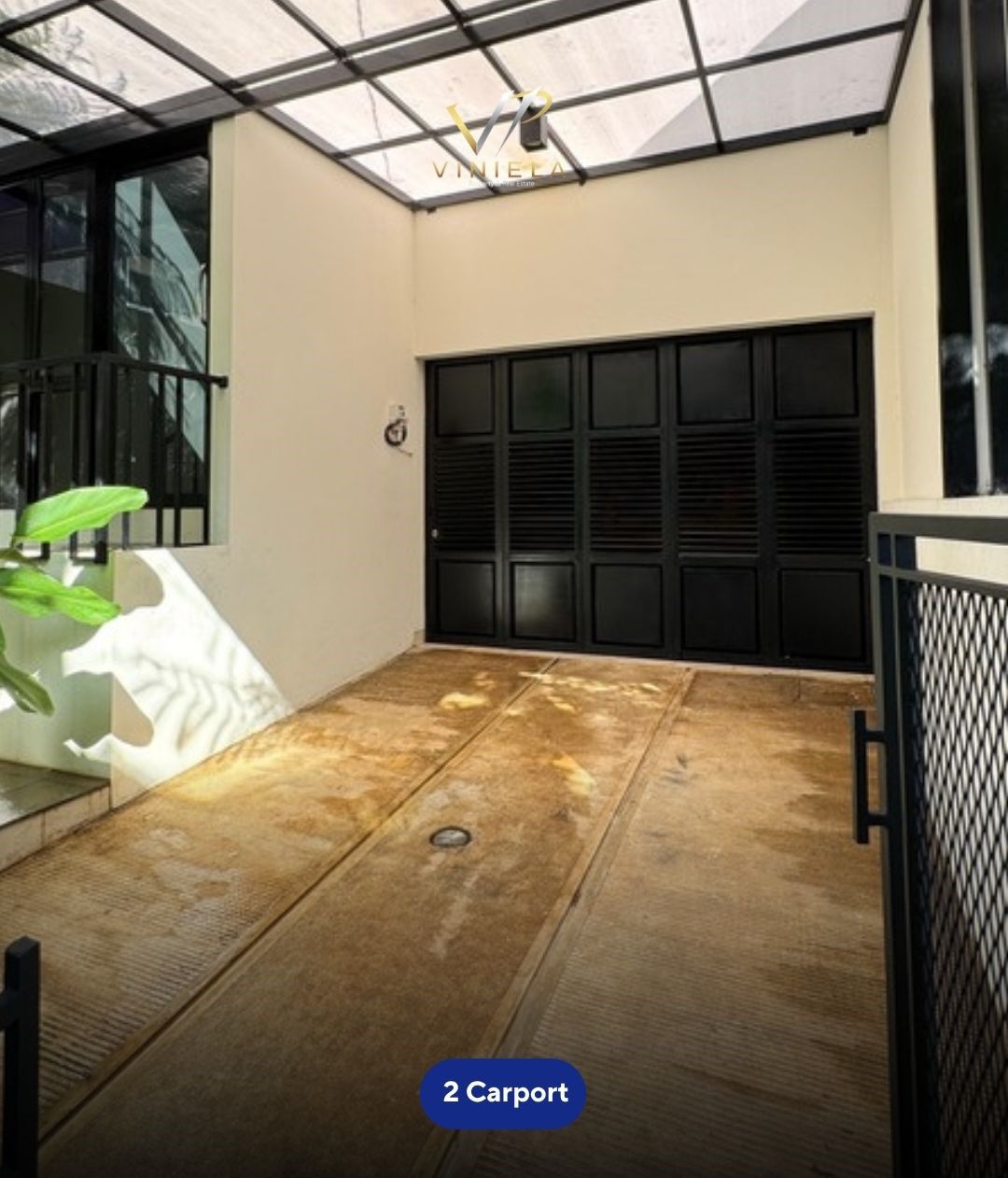 Rumah Tropis Modern Jakarta Timur