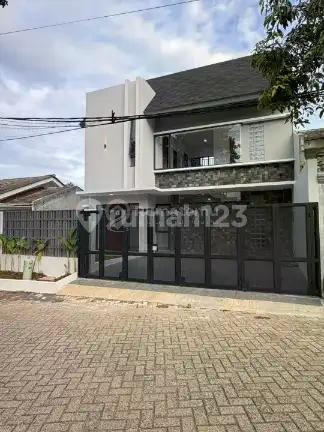 Rumah 2 Lantai Baru Siap Huni Semi Furnished Kencana Loka Bsd