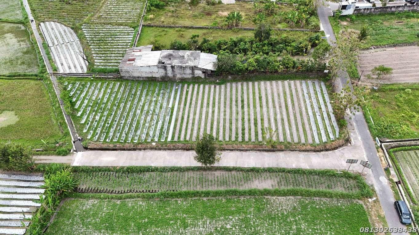 Tanah Timur Jl. Kaliurang Km 12 Dekat UII Jogja Aspal Lebar Cocok Villa