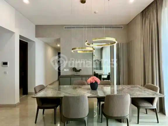 Sewa The Pakubuwono Spring 2Br: Spacious Layout & Private Lift