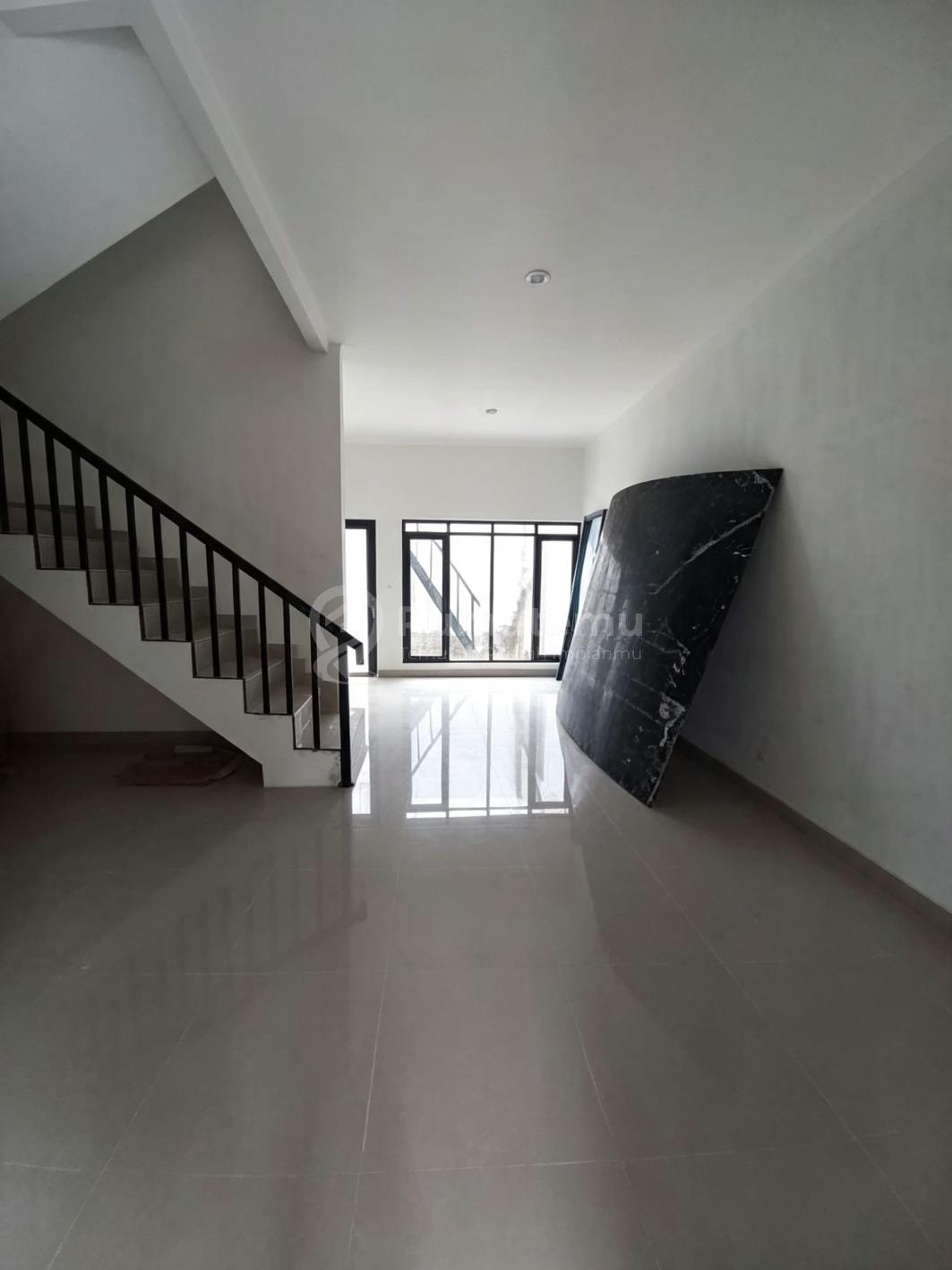 Jual Rumah Baru Turangga Buah Batu Bandung