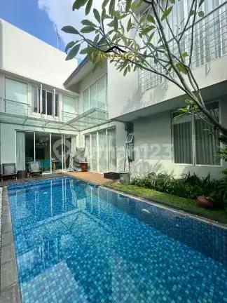 Dijual Rumah Cantik Siap Huni Dalam Town House Cilandak