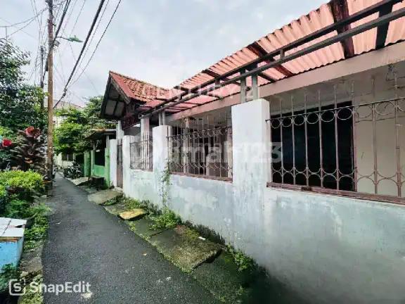 Rumah Tua Murah Hitung Tanah 9,5X16,7M Dekat Mardani Raya Jakpus
