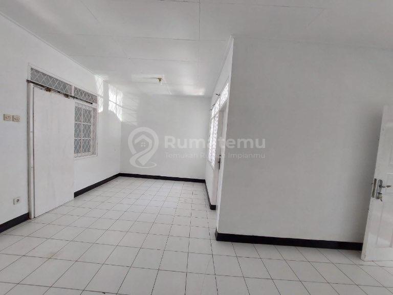 DISEWAKAN RUMAH STRATEGIS SIAP HUNI DI ARCAMANIK – BANDUNG