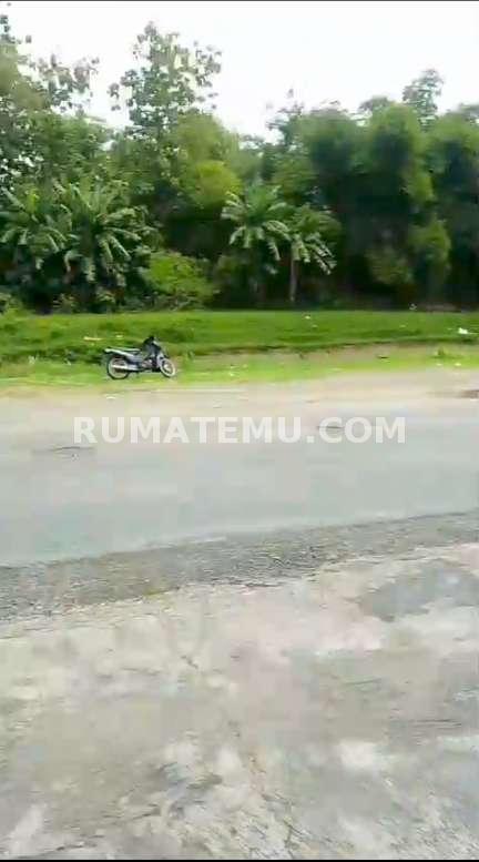 Rumah + Toko Komersial 