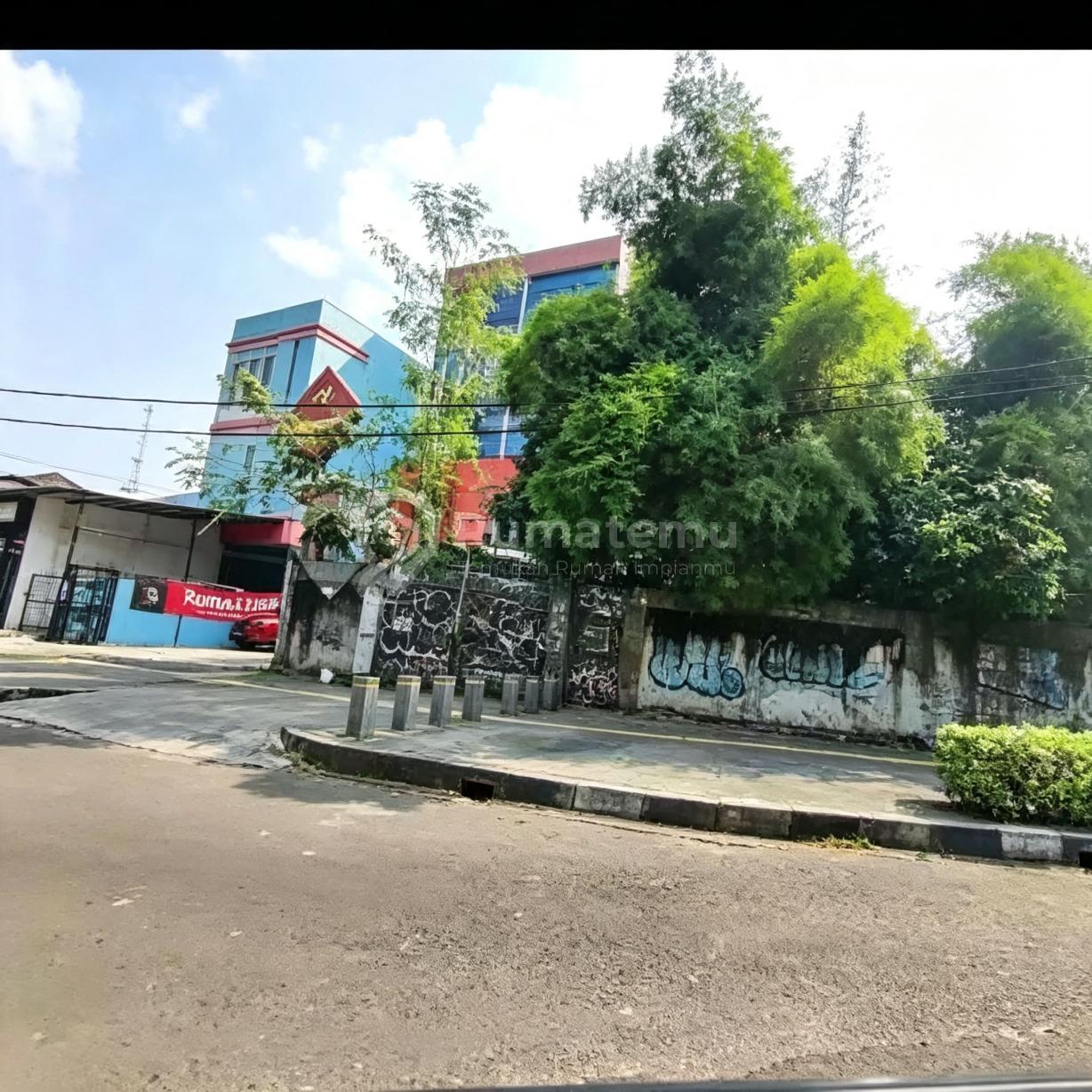 Puri Indah Pesanggrahan [tanah]:dijual/sewakan L. 1682m,strategis
