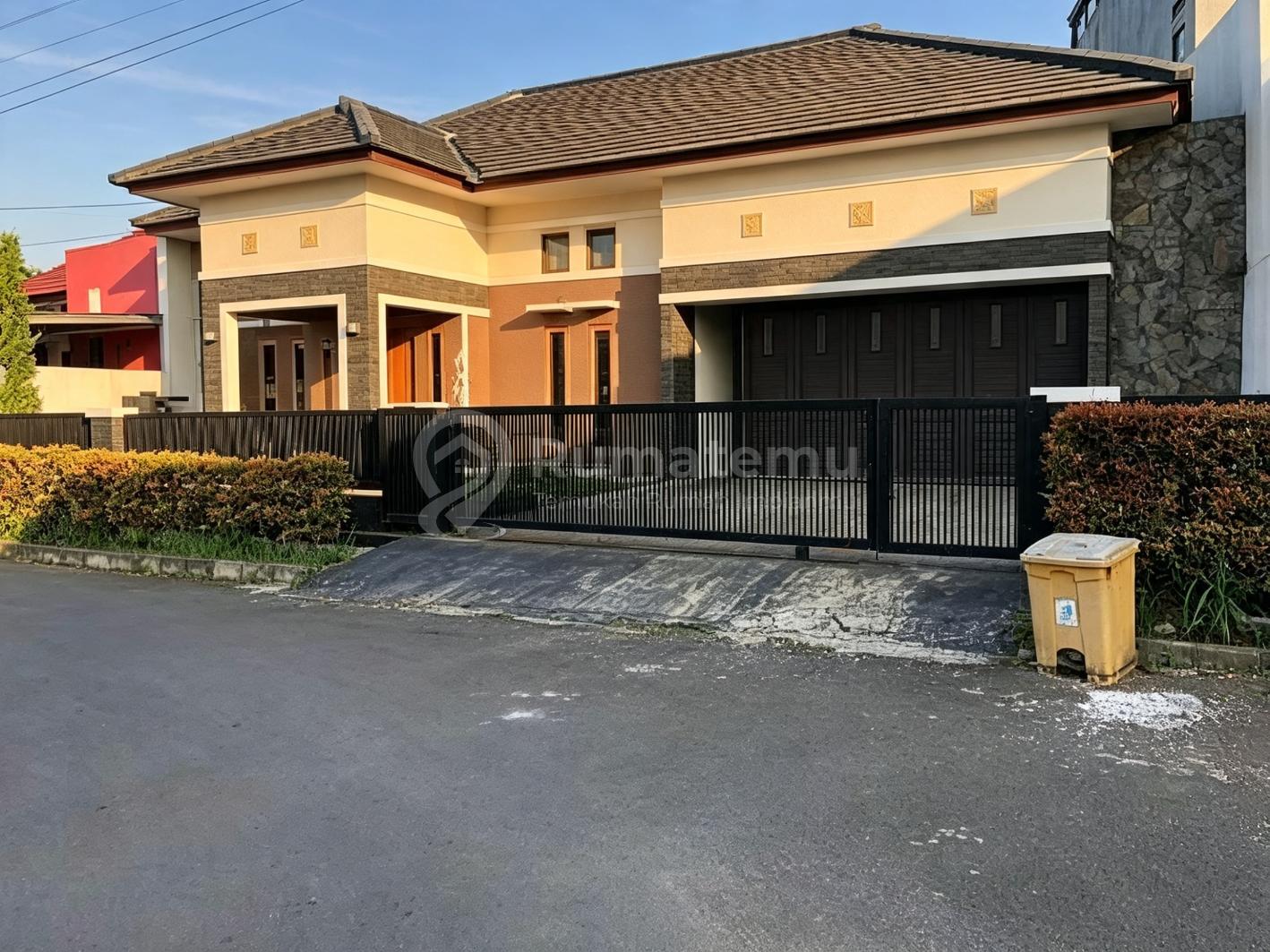 Jual Rumah Puri Dago Antapani Dekat Arcamanik Bandung