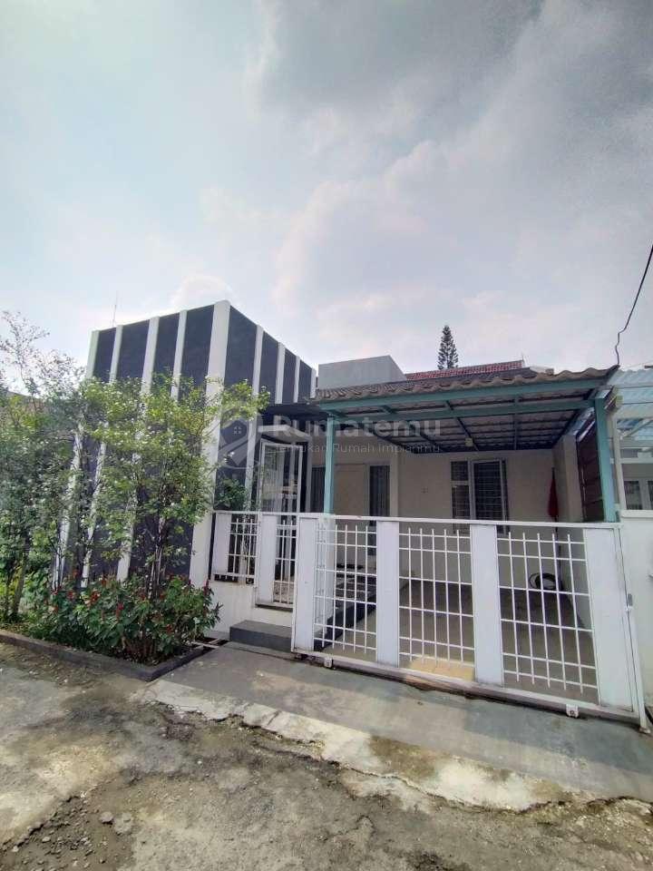 Dijual rumah turun harga di Graha Bintaro 