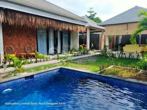 RV-3317 Freehold Tropical Villa Near Senggigi Beach, West Lombok