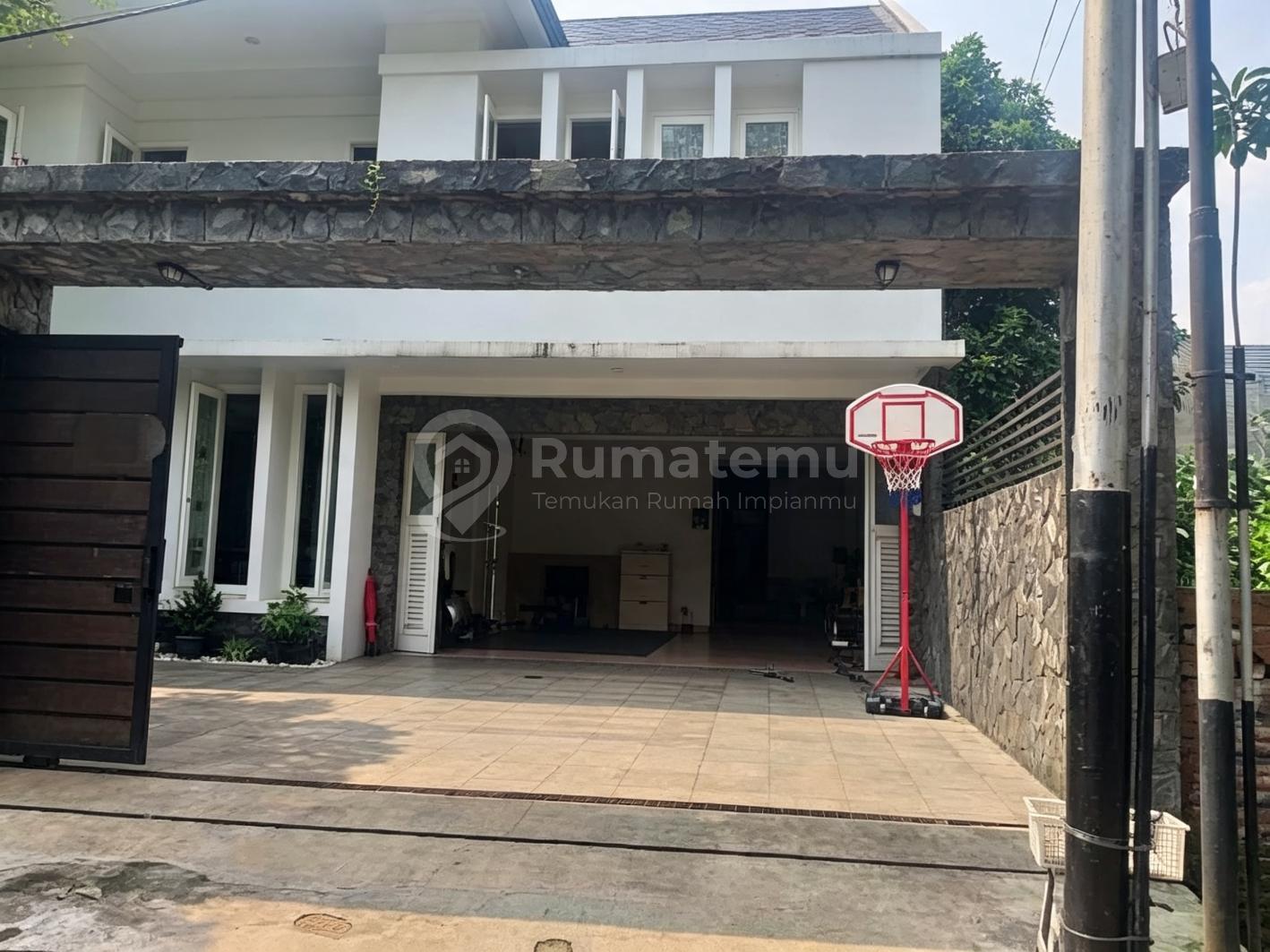 Jual rumah + swimming pool di Kemang Bukit Arco, Mampang Prapatan, Jakarta Selatan