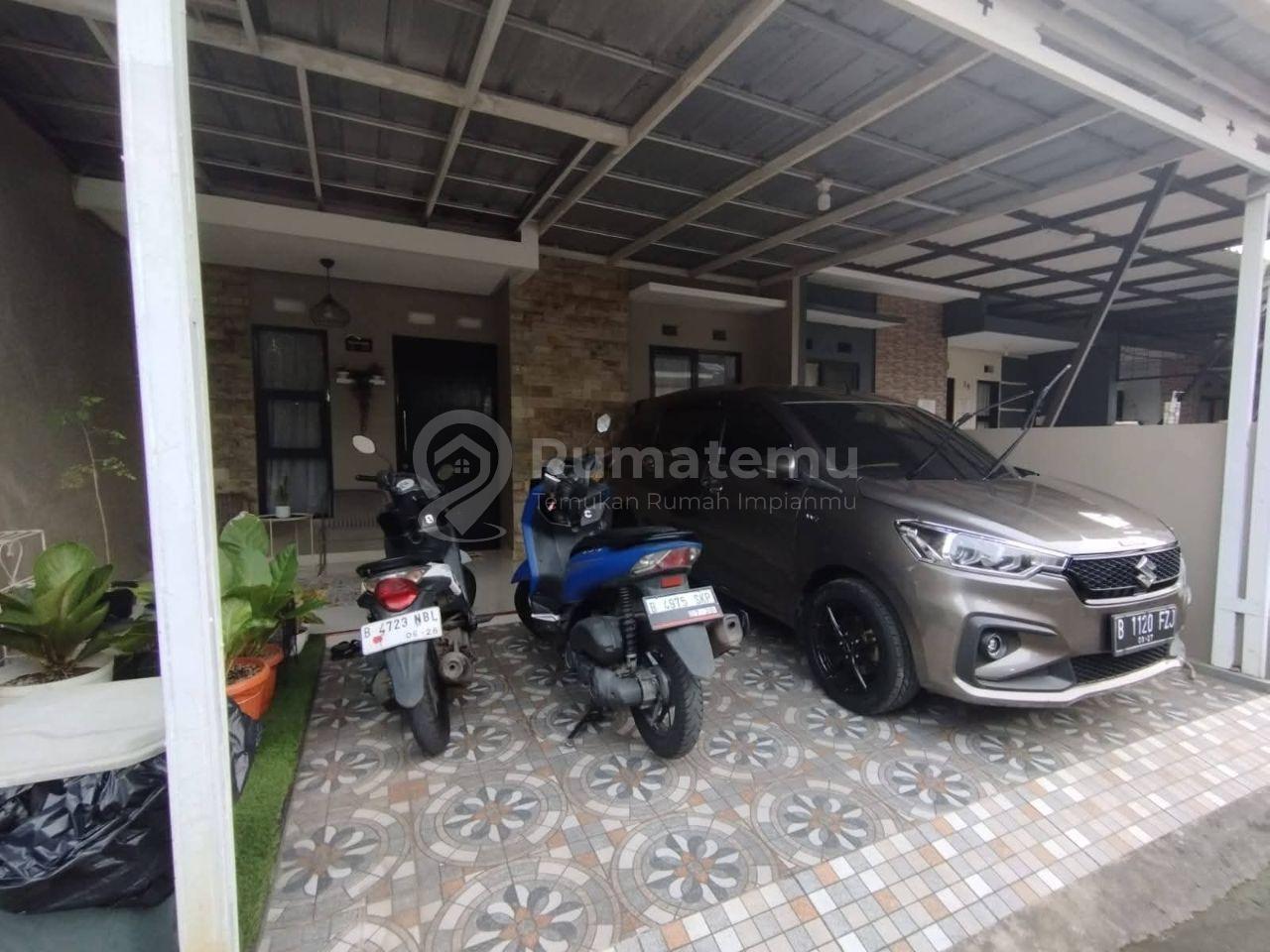 Rumah Minimalis Semi Furnished Siap Huni Dalam Cluster di Pondok Petir Depok Dekat ke Mall The Park Sawangan