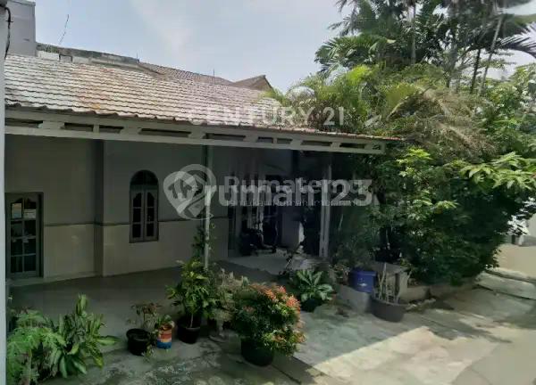 Rumah Luas 197 M2 di Pisangan Timur Cocok untuk Hunian dan Kos