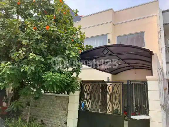 Dijual Rumah 2 Lantai Semi Furnished @Rumah Camar Elok Pik