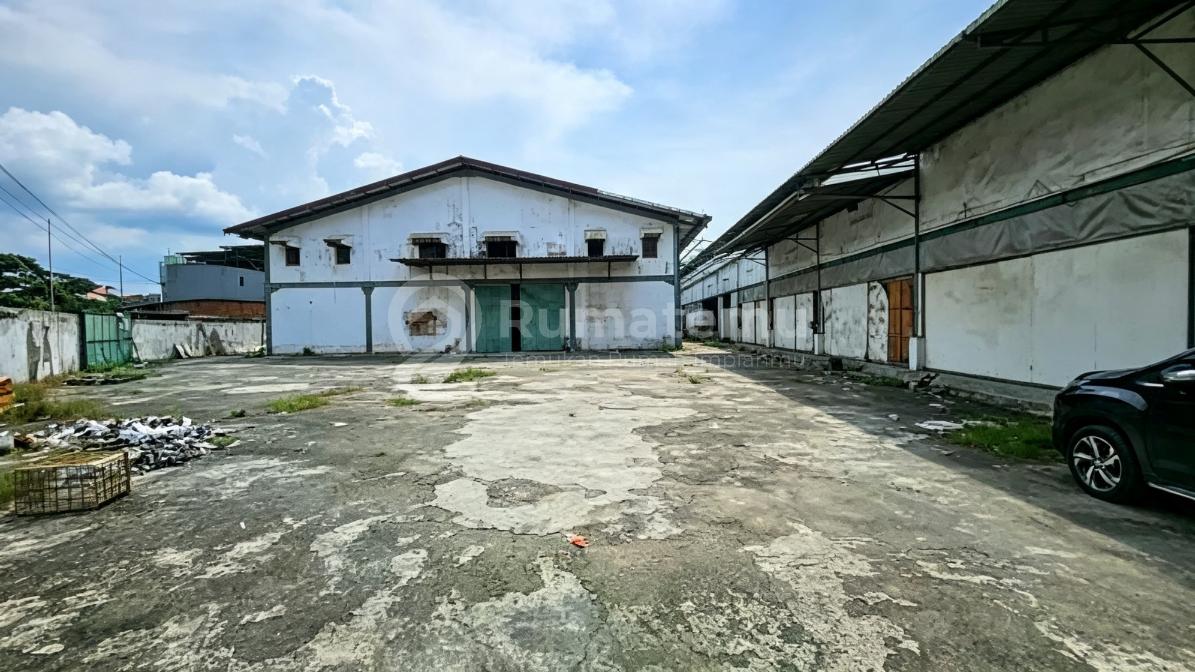 Dijual Gudang di Jalan Raya Prancis Dadap