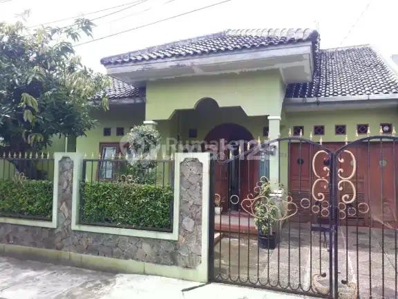 Rumah Bagus Tanah Luas Siap Huni Di Batu Ampar Condet Jakarta