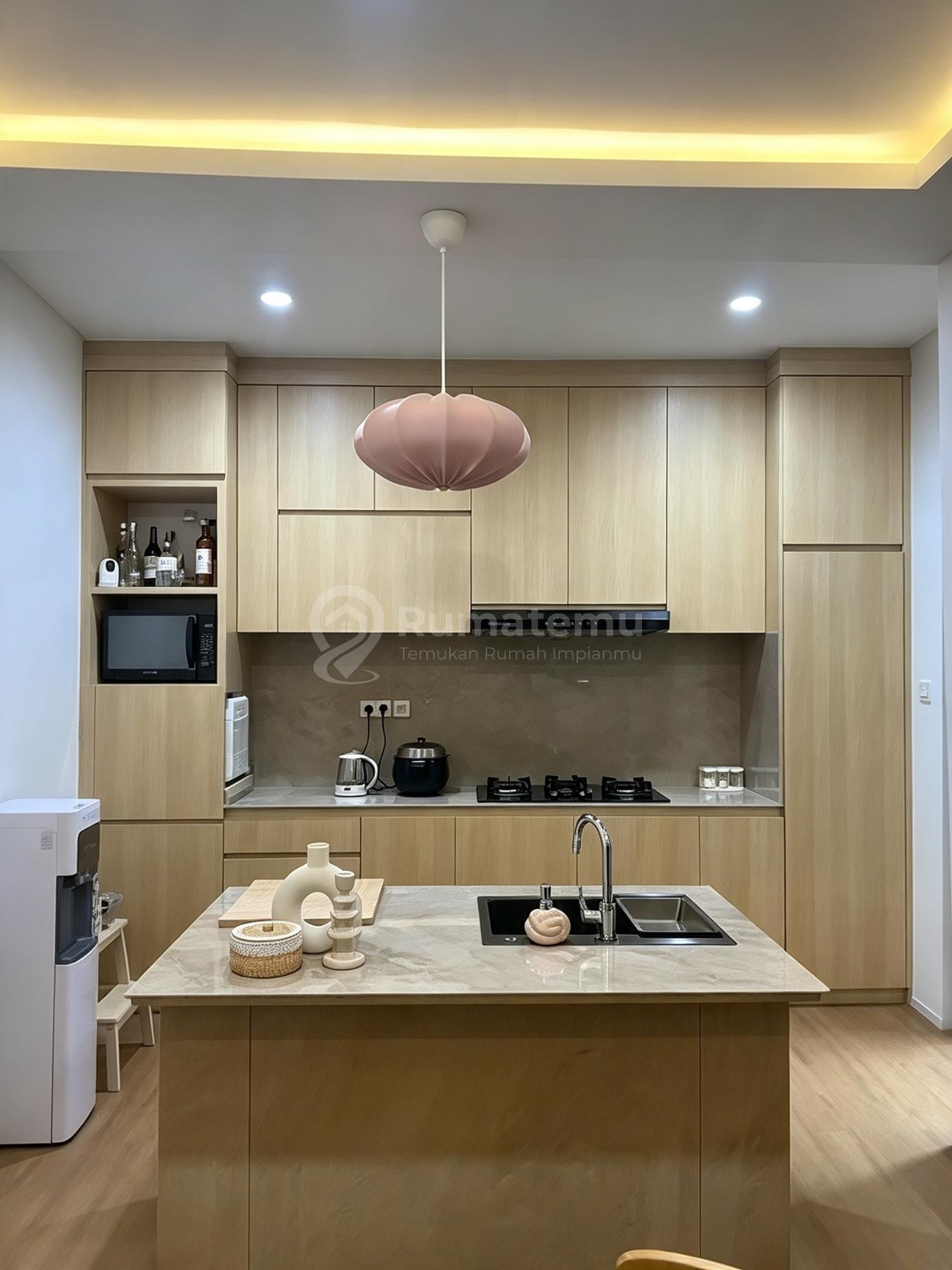 Dijual Rumah 3 KT Full Renov Semi Furnish di Perumahan Wisteria Cakung