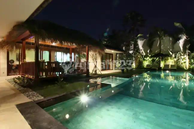 Rv-3026 Modern Villa Oasis In Berawa