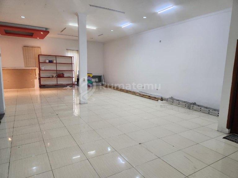 DIJUAL RUMAH / RUANG USAHA STRATEGIS KIARA CONDONG – BANDUNG