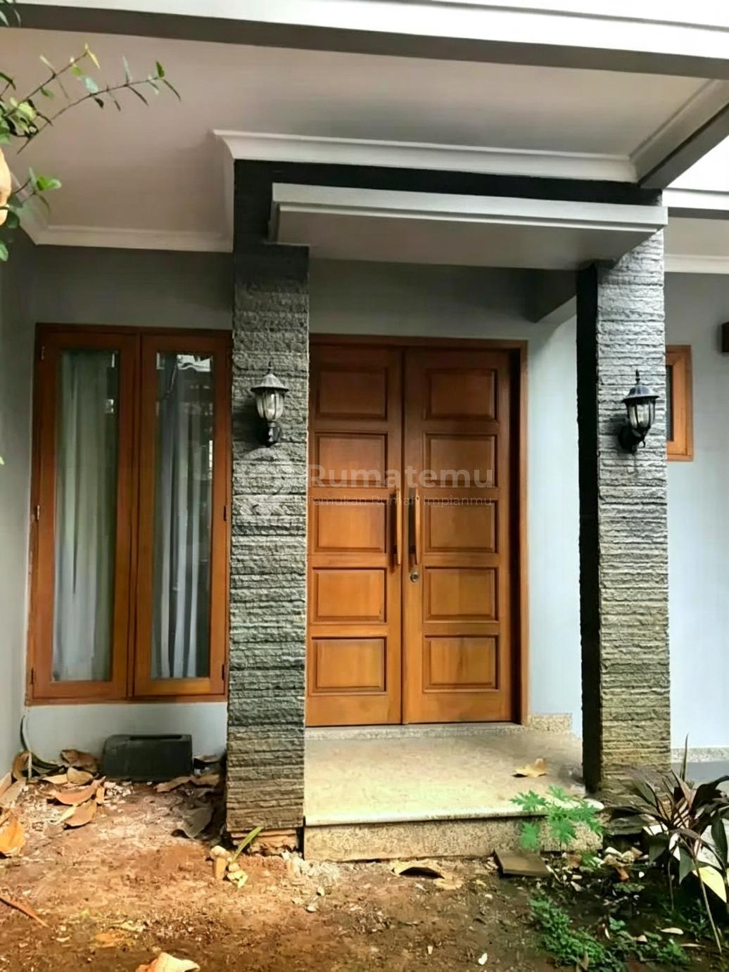 Jual MENTENG AARDEN TOWNHOUSE, JALAN TAMAN MATRAMAN TIMUR NO.8, PEGANGSAAN, KECAMATAN MENTENG, JAKARTA PUSAT, JAKARTA