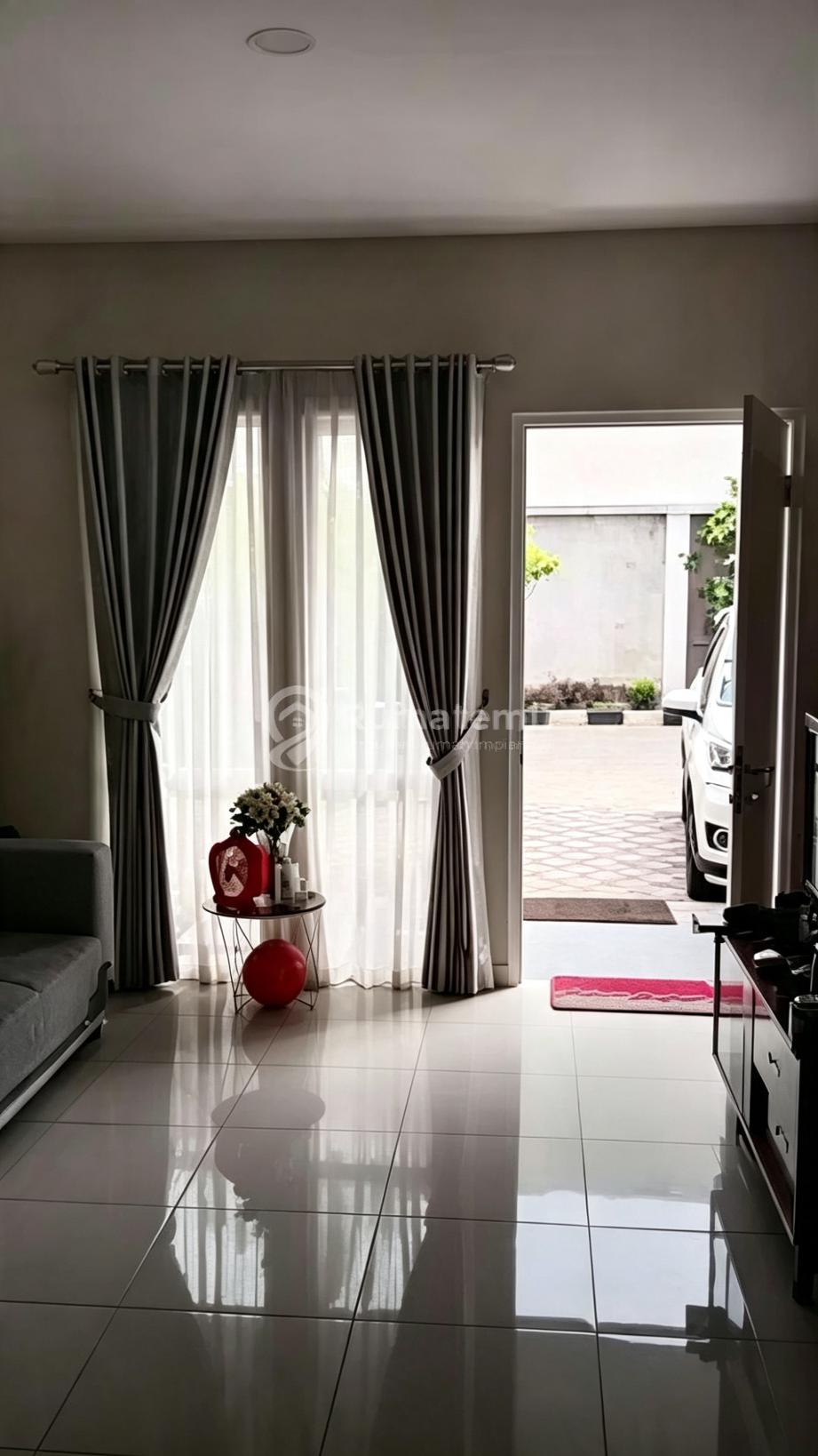 Dijual rumah cluster Semi furnished di Cipedak, Jagakarsa, Jakarta Selatan