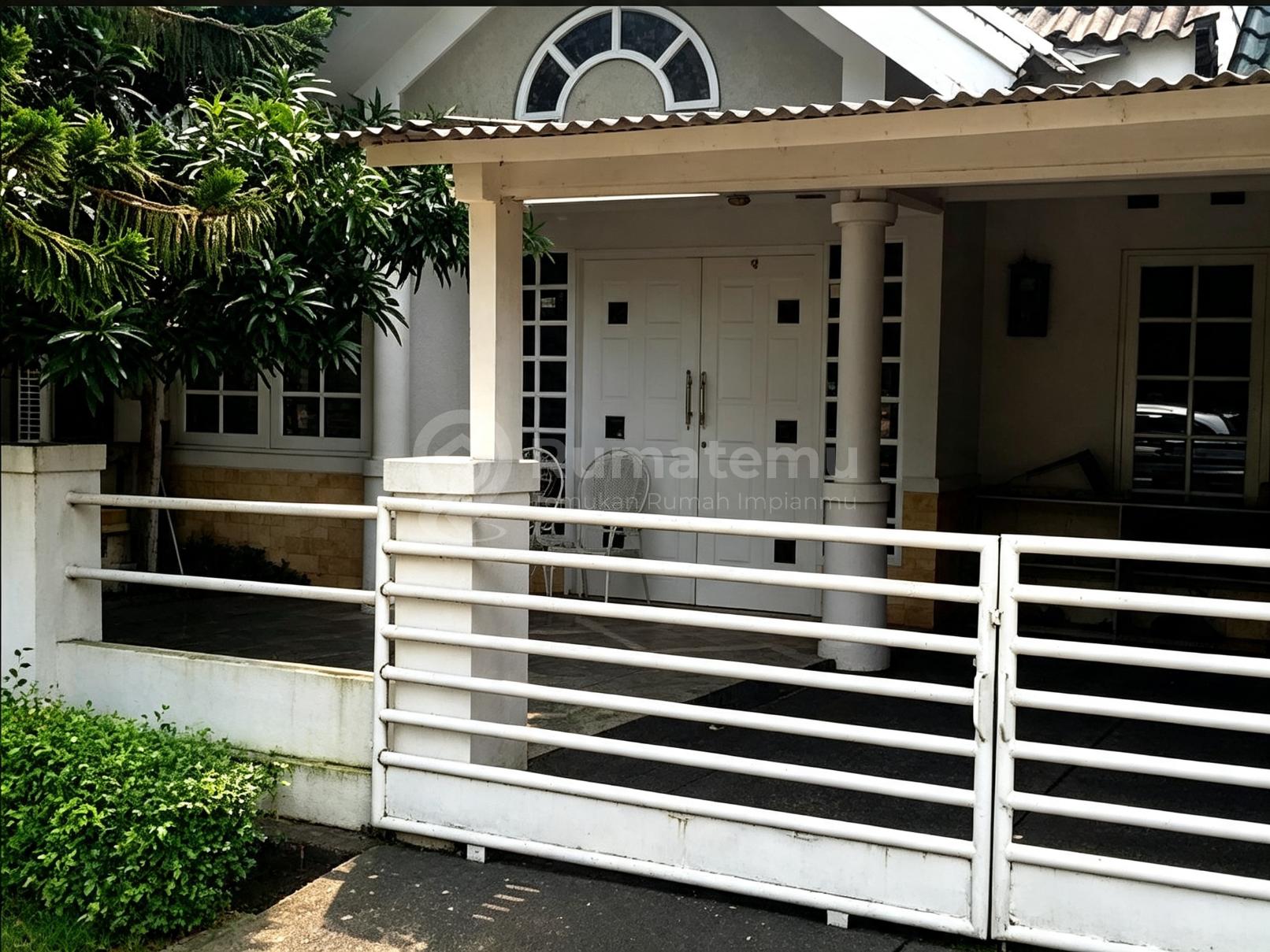 Disewakan Rumah Bagus Siap Huni Lokasi Strategis Di Bintaro Sektor 3A