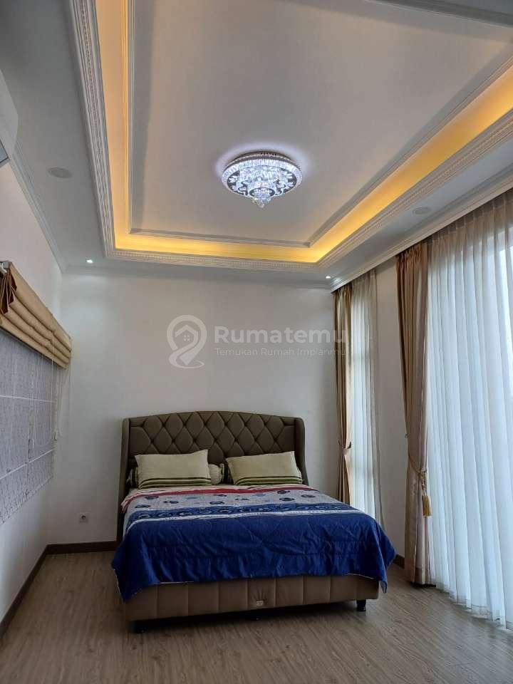 Dijual Cepat Rumah di The Riviera at Puri 8×18.