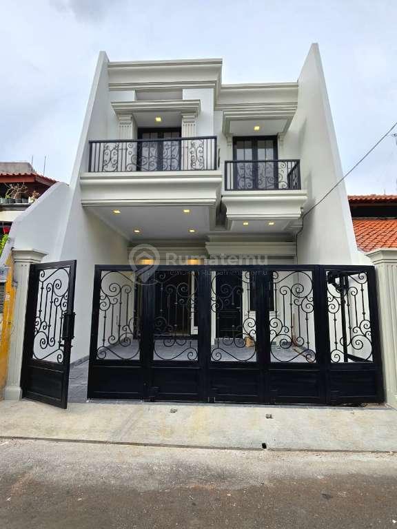 Rumah Mewah Dekat Dengan Mall Di Rawamangun Jakarta Timur 