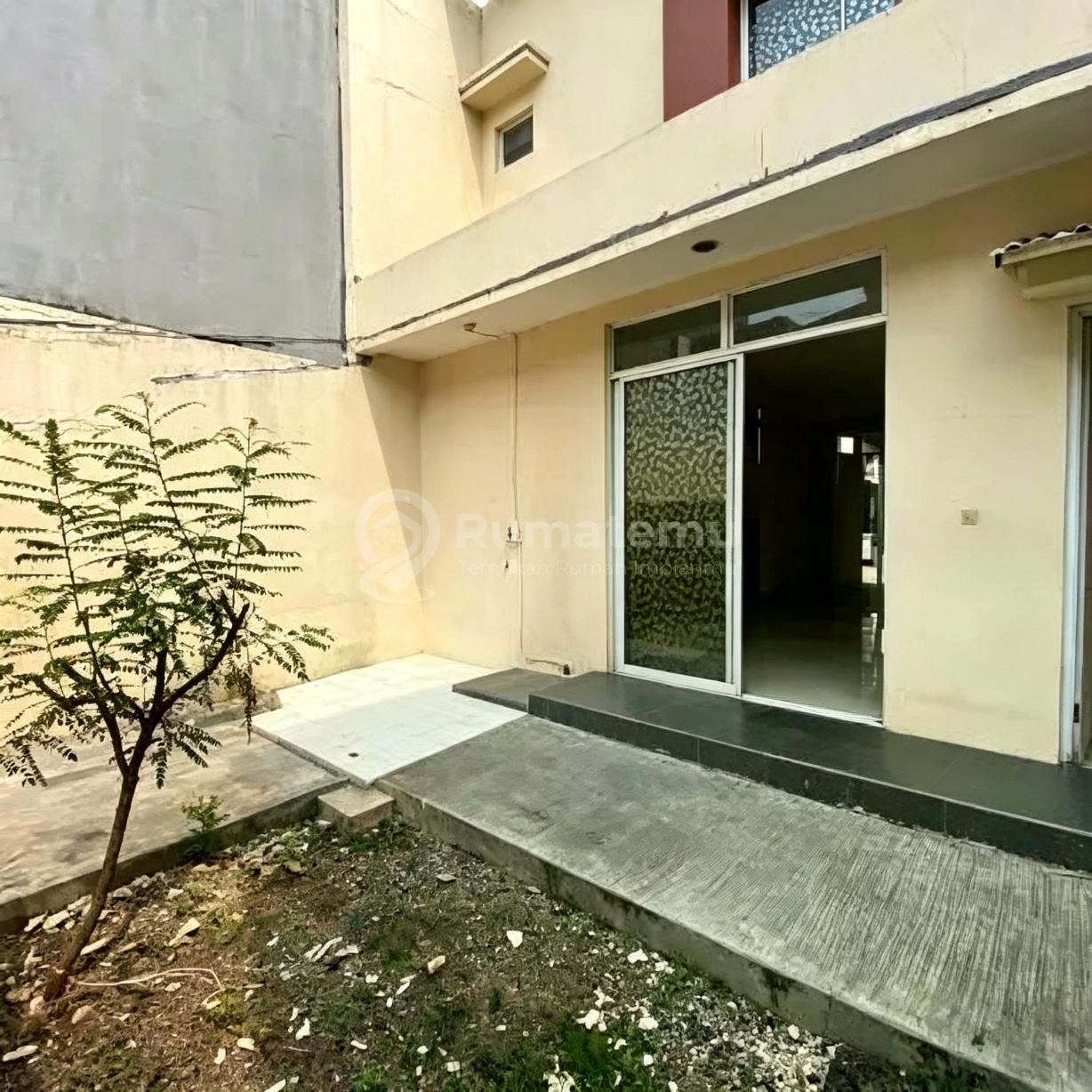 Rumah di Greenlake City Tangerang