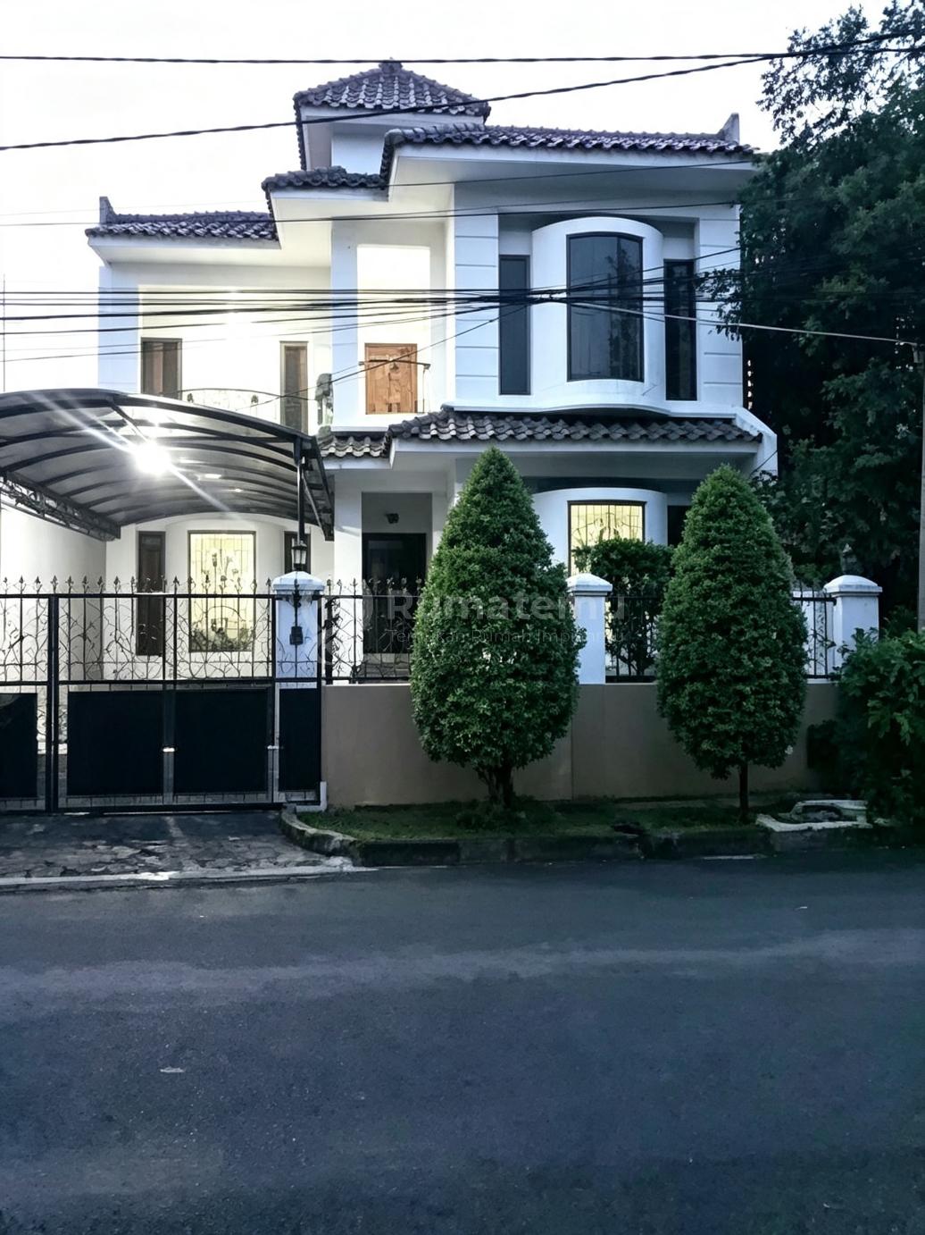 Rumah Hitung Tanah di Gedung Hijau , 150 M ke Jalan Raya Utama